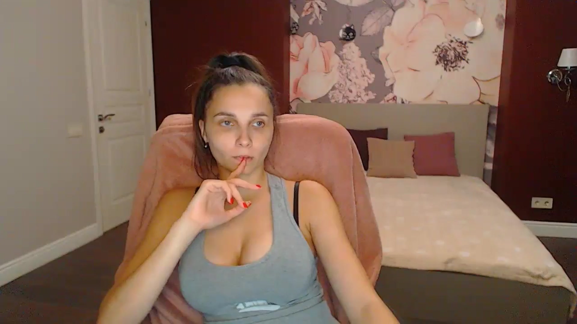 Gallery image thumbnail from Karina_Mils's myfreecams stream on, 09/07/2024, 16:11 image 20 of 20