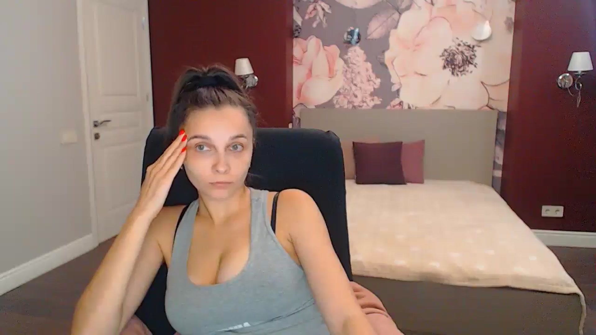 Gallery image thumbnail from Karina_Mils's myfreecams stream on, 09/08/2024, 15:10 image 17 of 20