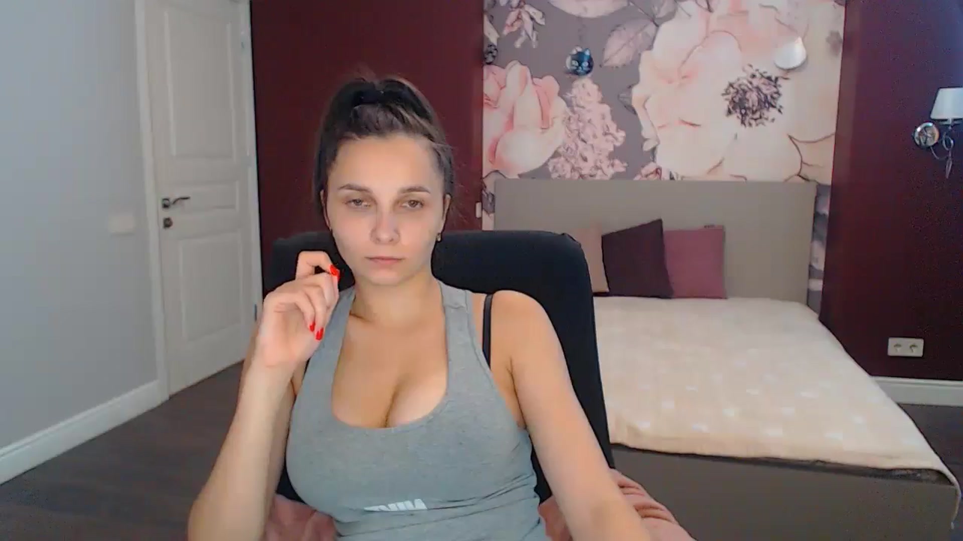 Gallery image thumbnail from Karina_Mils's myfreecams stream on, 09/09/2024, 10:55 image 10 of 20