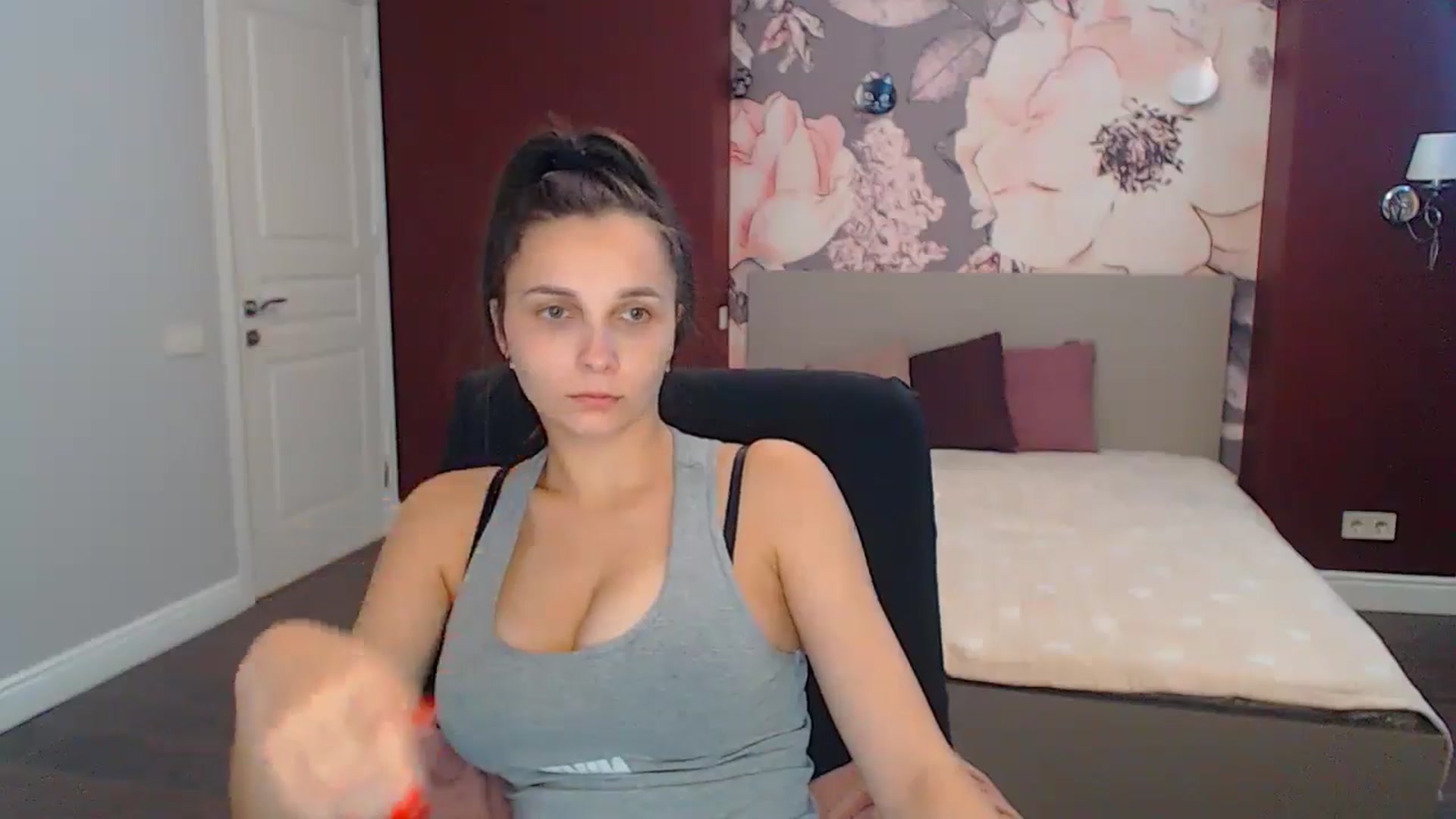 Gallery image thumbnail from Karina_Mils's myfreecams stream on, 09/09/2024, 10:55 image 4 of 20