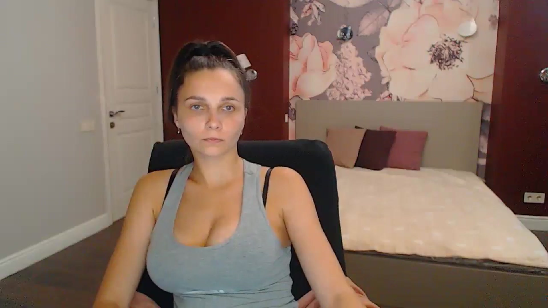 Gallery image thumbnail from Karina_Mils's myfreecams stream on, 09/14/2024, 14:46 image 20 of 20
