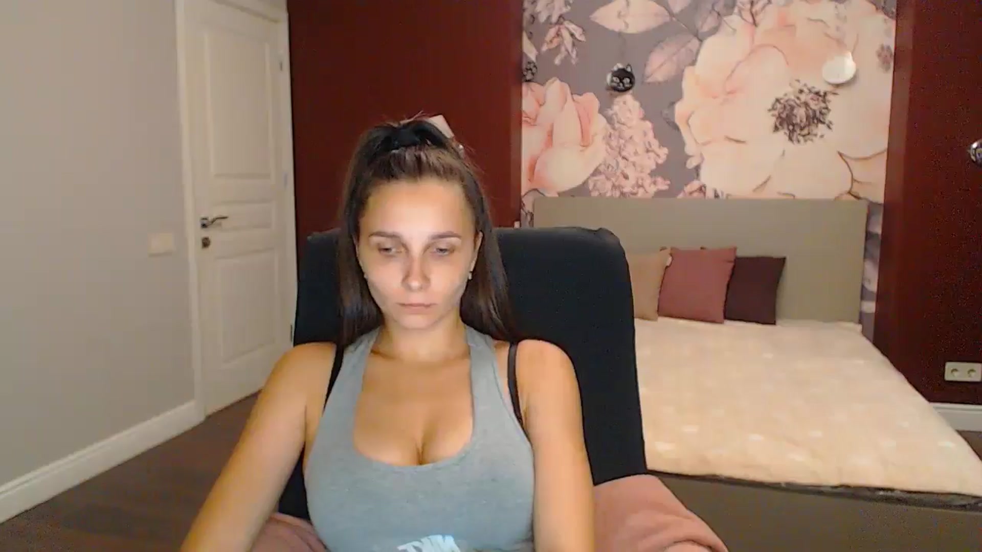Gallery image thumbnail from Karina_Mils's myfreecams stream on, 09/15/2024, 15:37 image 20 of 20