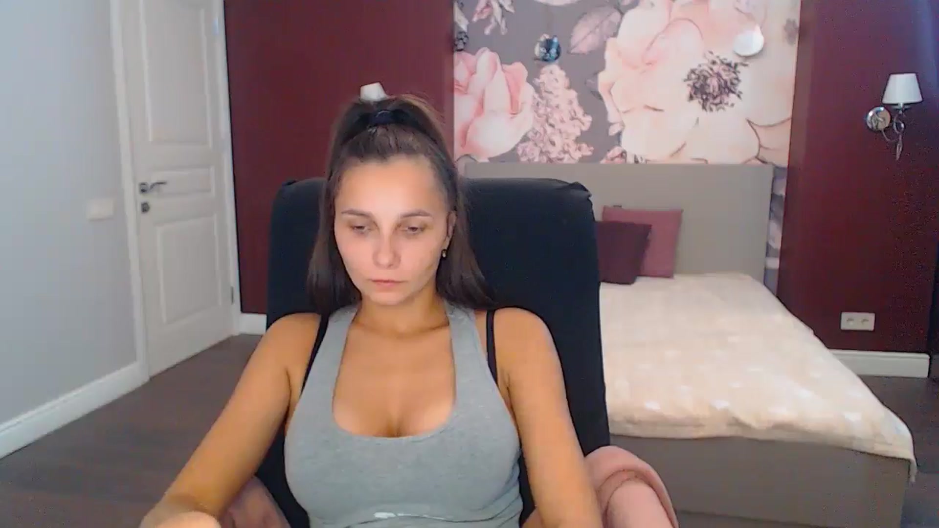 Gallery image thumbnail from Karina_Mils's myfreecams stream on, 10/21/2024, 10:21 image 4 of 20