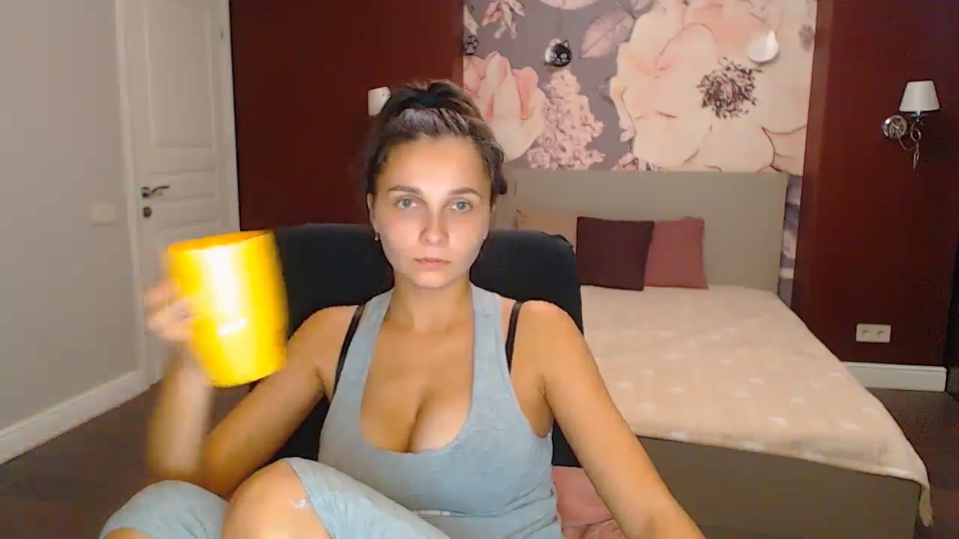 Gallery image thumbnail from Karina_Mils's myfreecams stream on, 11/01/2024, 14:22 image 14 of 20