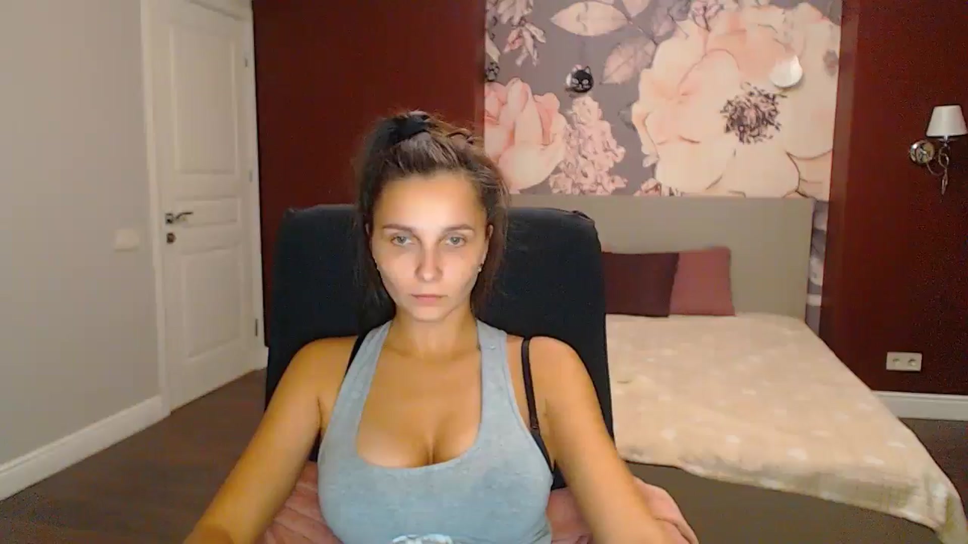 Gallery image thumbnail from Karina_Mils's myfreecams stream on, 11/01/2024, 21:41 image 20 of 20