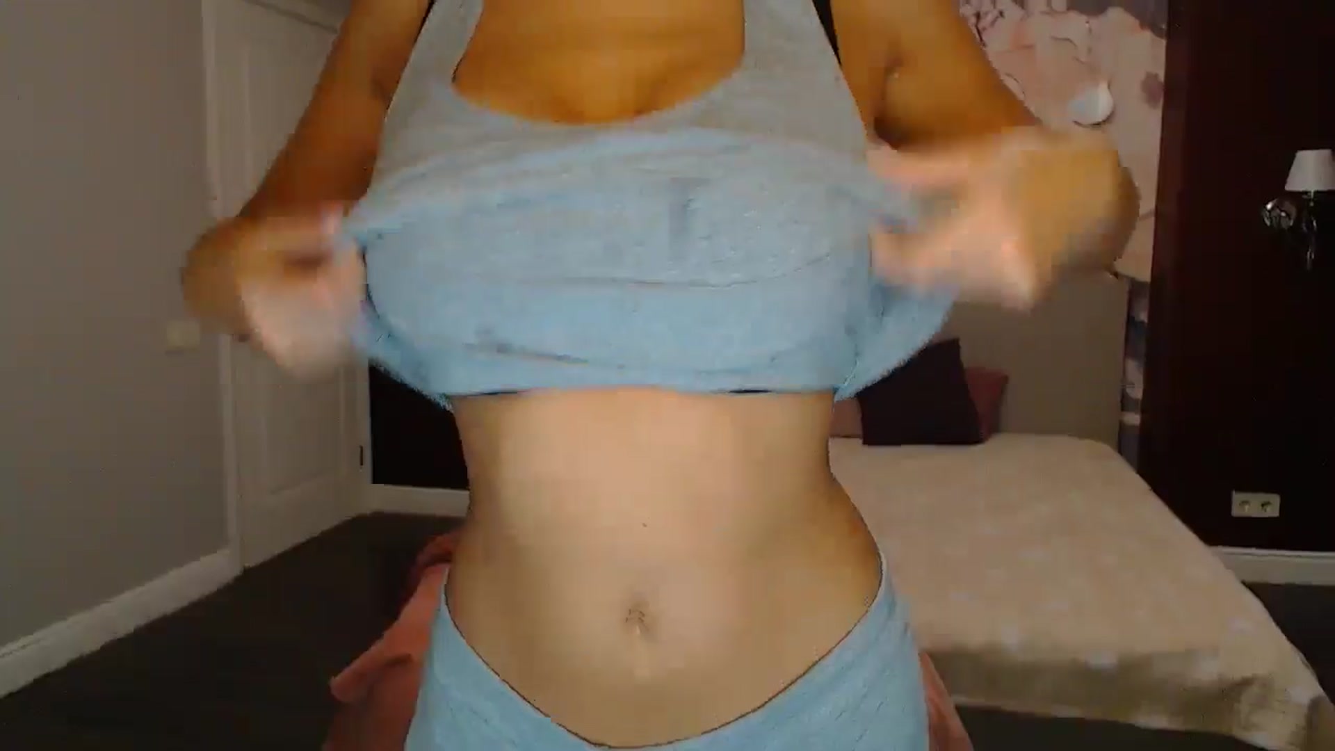 Gallery image thumbnail from Karina_Mils's myfreecams stream on, 11/03/2024, 17:18 image 8 of 20