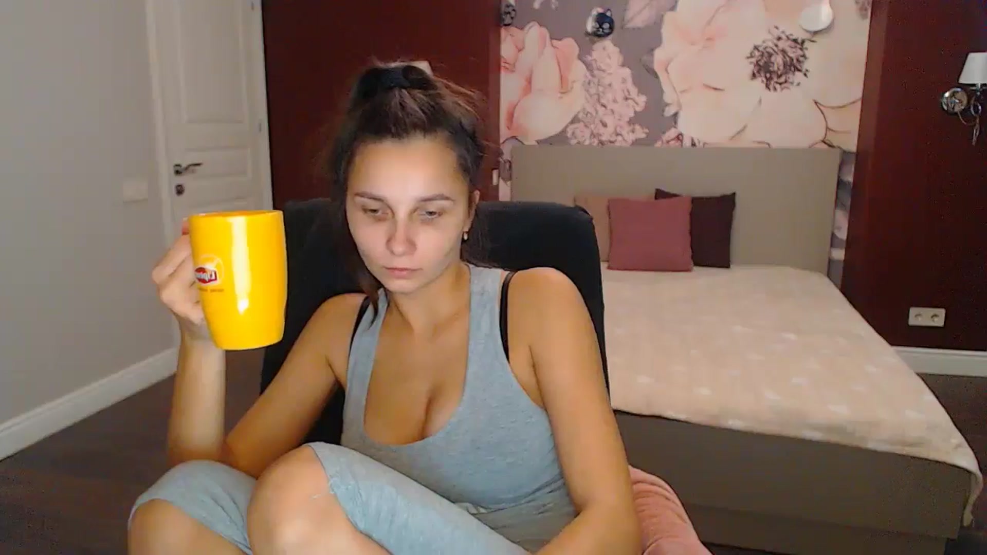 Gallery image thumbnail from Karina_Mils's myfreecams stream on, 11/04/2024, 12:05 image 4 of 20
