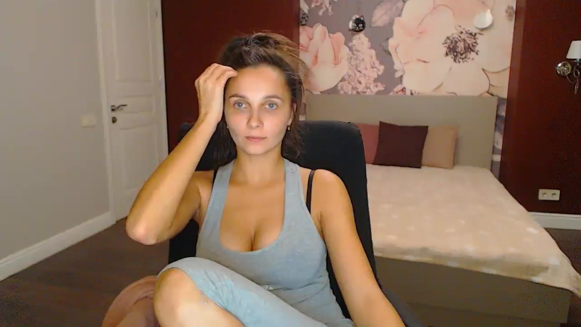 Gallery image thumbnail from Karina_Mils's myfreecams stream on, 11/10/2024, 20:21 image 20 of 20