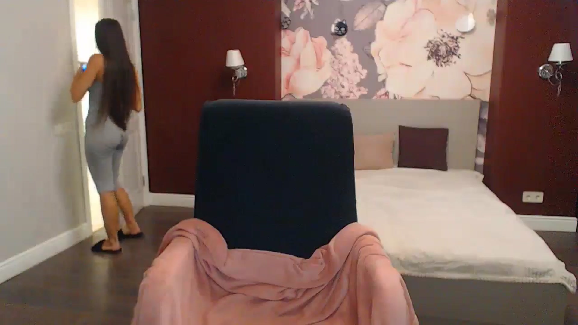 Gallery image thumbnail from Karina_Mils's myfreecams stream on, 11/14/2024, 10:05 image 11 of 20