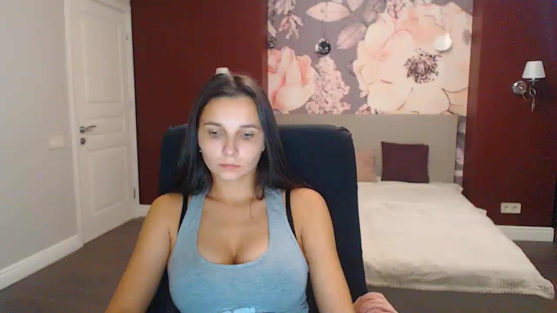 Gallery image thumbnail from Karina_Mils's myfreecams stream on, 11/14/2024, 12:02 image 9 of 20
