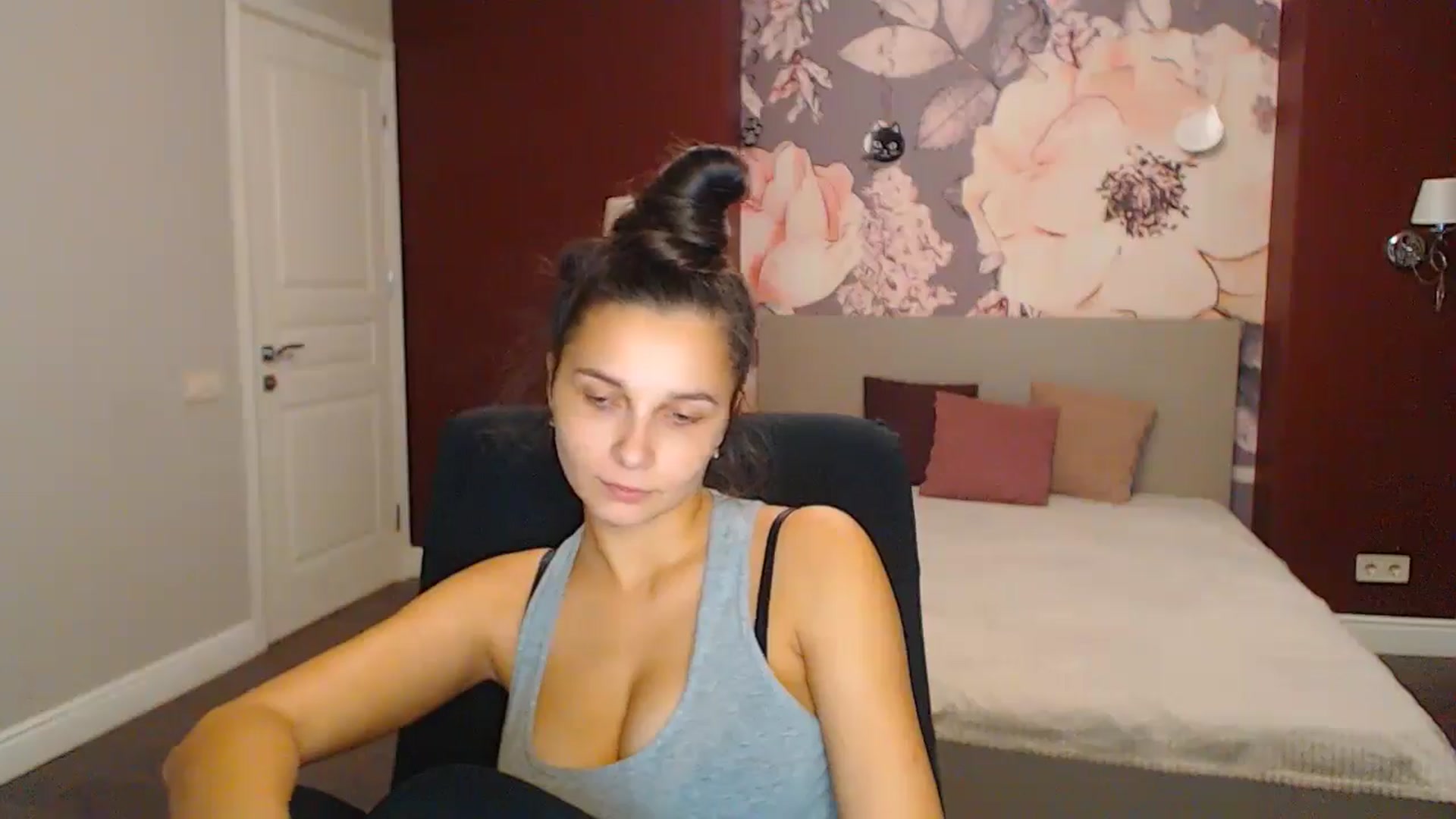 Gallery image thumbnail from Karina_Mils's myfreecams stream on, 11/29/2024, 16:03 image 20 of 20