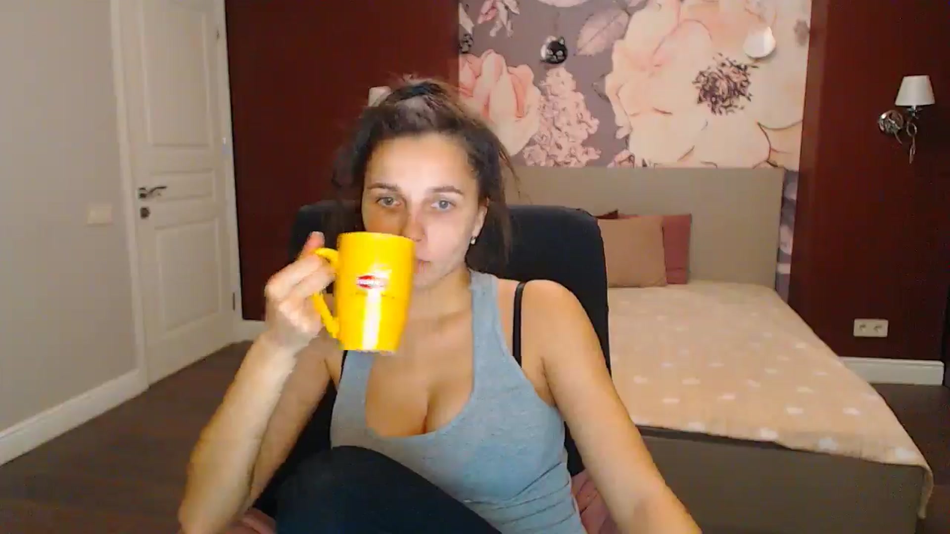 Gallery image thumbnail from Karina_Mils's myfreecams stream on, 12/01/2024, 18:28 image 2 of 20