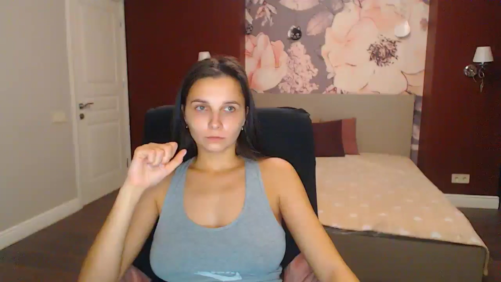 Gallery image thumbnail from Karina_Mils's myfreecams stream on, 12/07/2024, 18:36 image 20 of 20