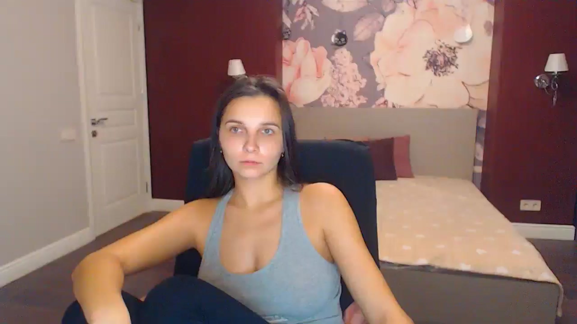 Gallery image thumbnail from Karina_Mils's myfreecams stream on, 12/07/2024, 18:36 image 11 of 20