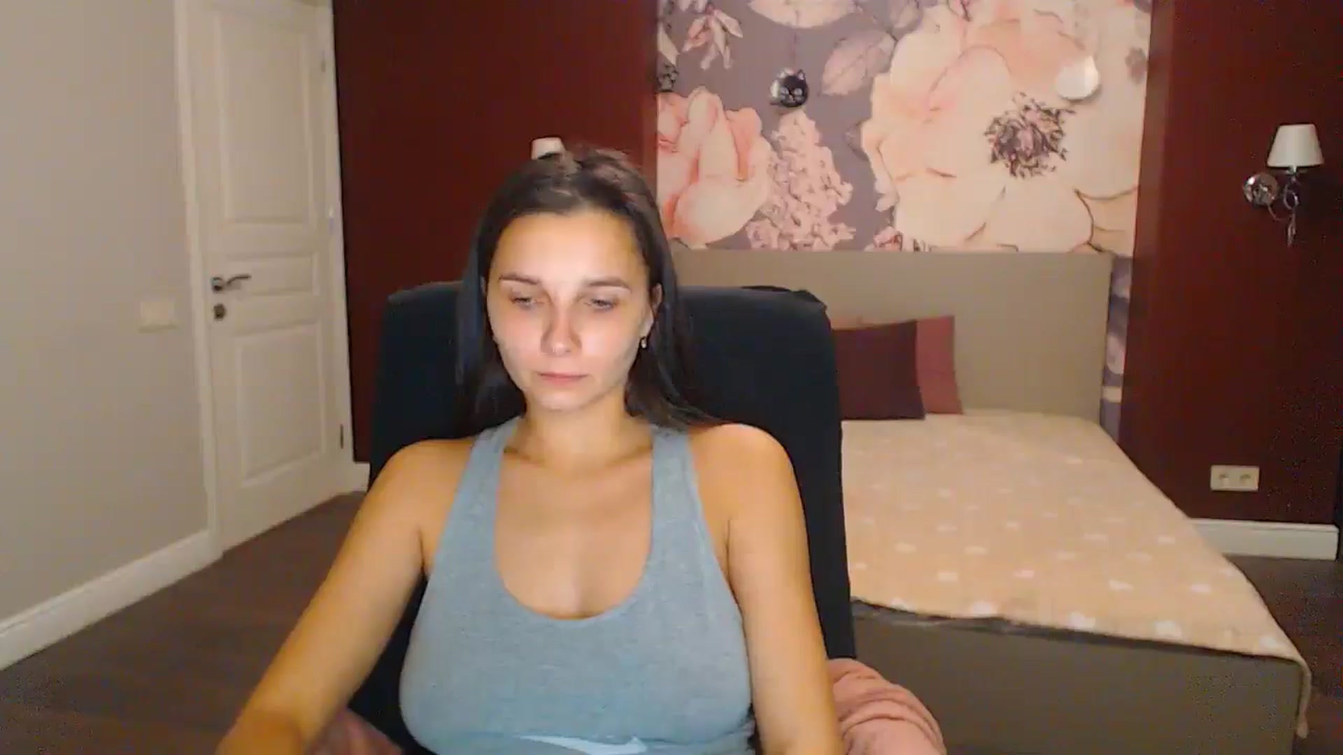 Gallery image thumbnail from Karina_Mils's myfreecams stream on, 12/07/2024, 18:36 image 19 of 20