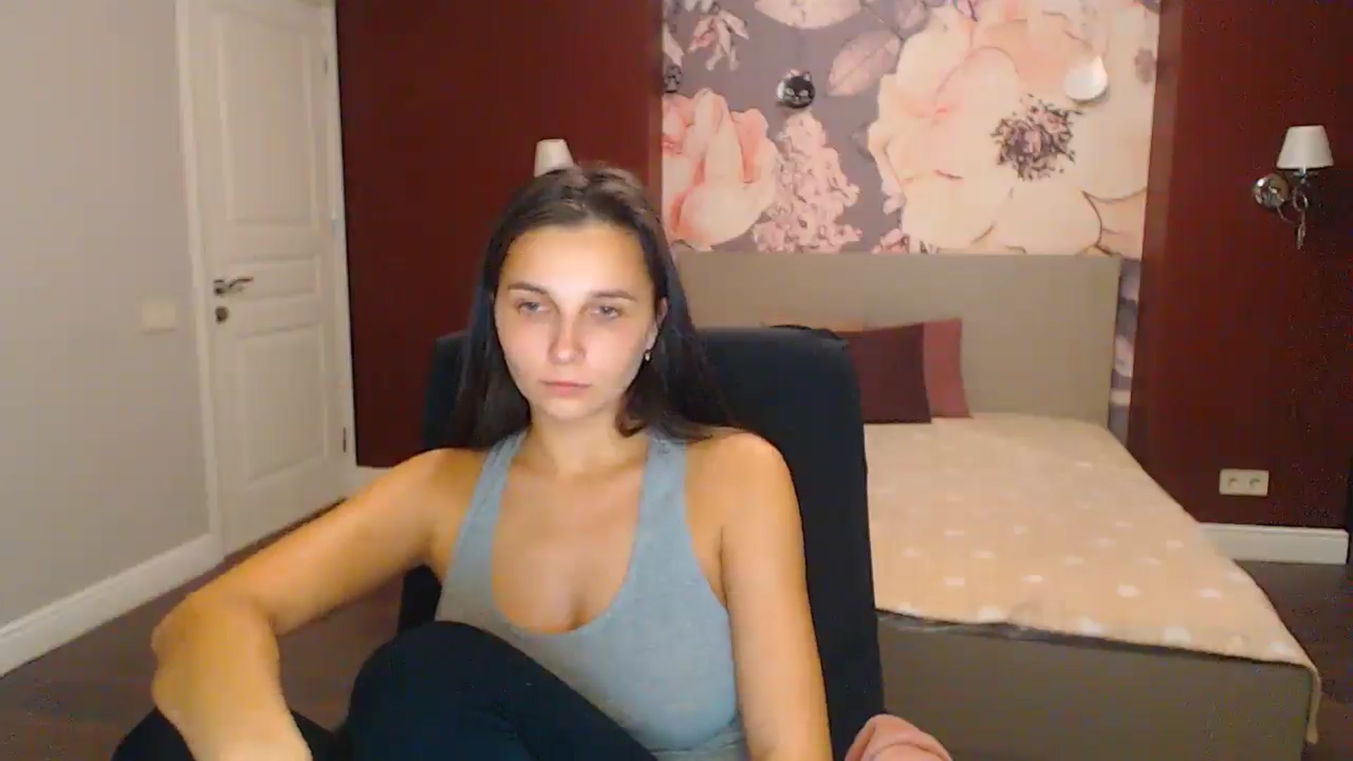 Gallery image thumbnail from Karina_Mils's myfreecams stream on, 12/07/2024, 19:20 image 6 of 20