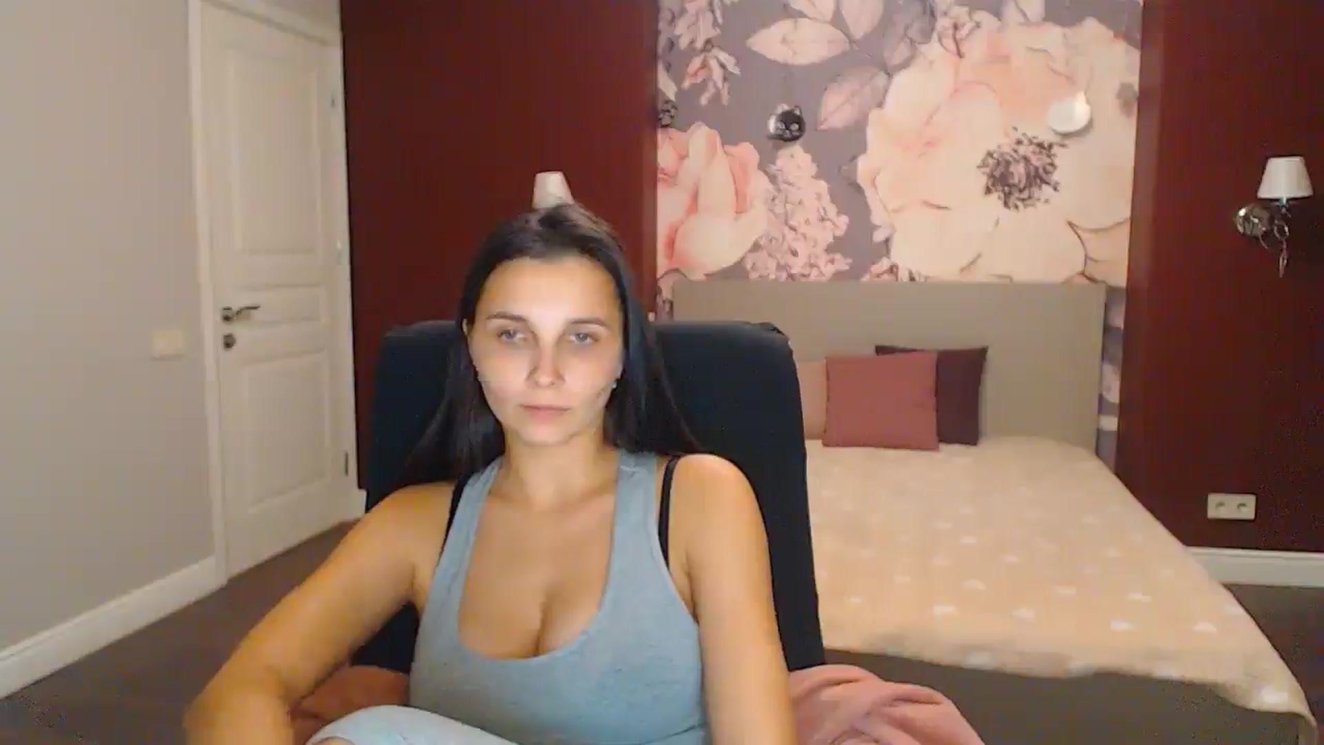 Gallery image thumbnail from Karina_Mils's myfreecams stream on, 12/08/2024, 18:33 image 20 of 20