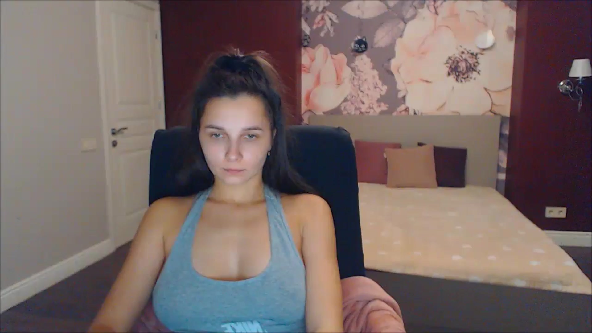 Gallery image thumbnail from Karina_Mils's myfreecams stream on, 12/26/2024, 12:30 image 11 of 20