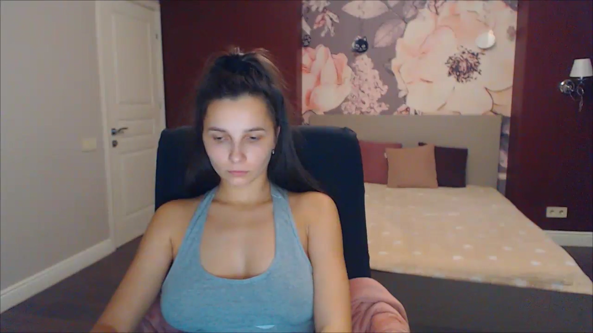Gallery image thumbnail from Karina_Mils's myfreecams stream on, 12/26/2024, 12:30 image 10 of 20