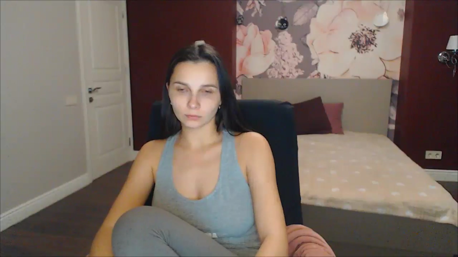 Gallery image thumbnail from Karina_Mils's myfreecams stream on, 12/30/2024, 07:51 image 2 of 20