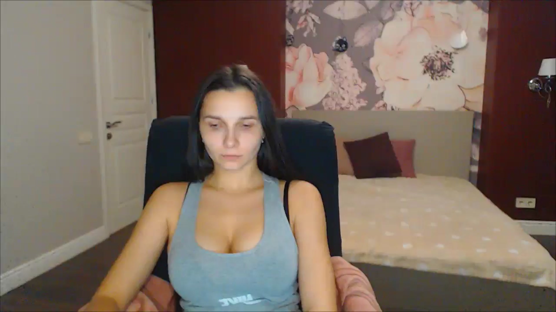 Gallery image thumbnail from Karina_Mils's myfreecams stream on, 12/30/2024, 07:51 image 19 of 20