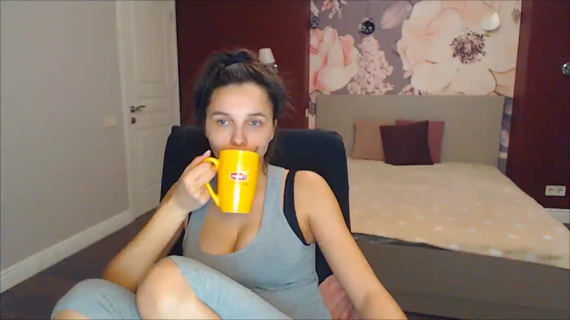 Gallery image thumbnail from Karina_Mils's myfreecams stream on, 01/12/2025, 16:44 image 16 of 20