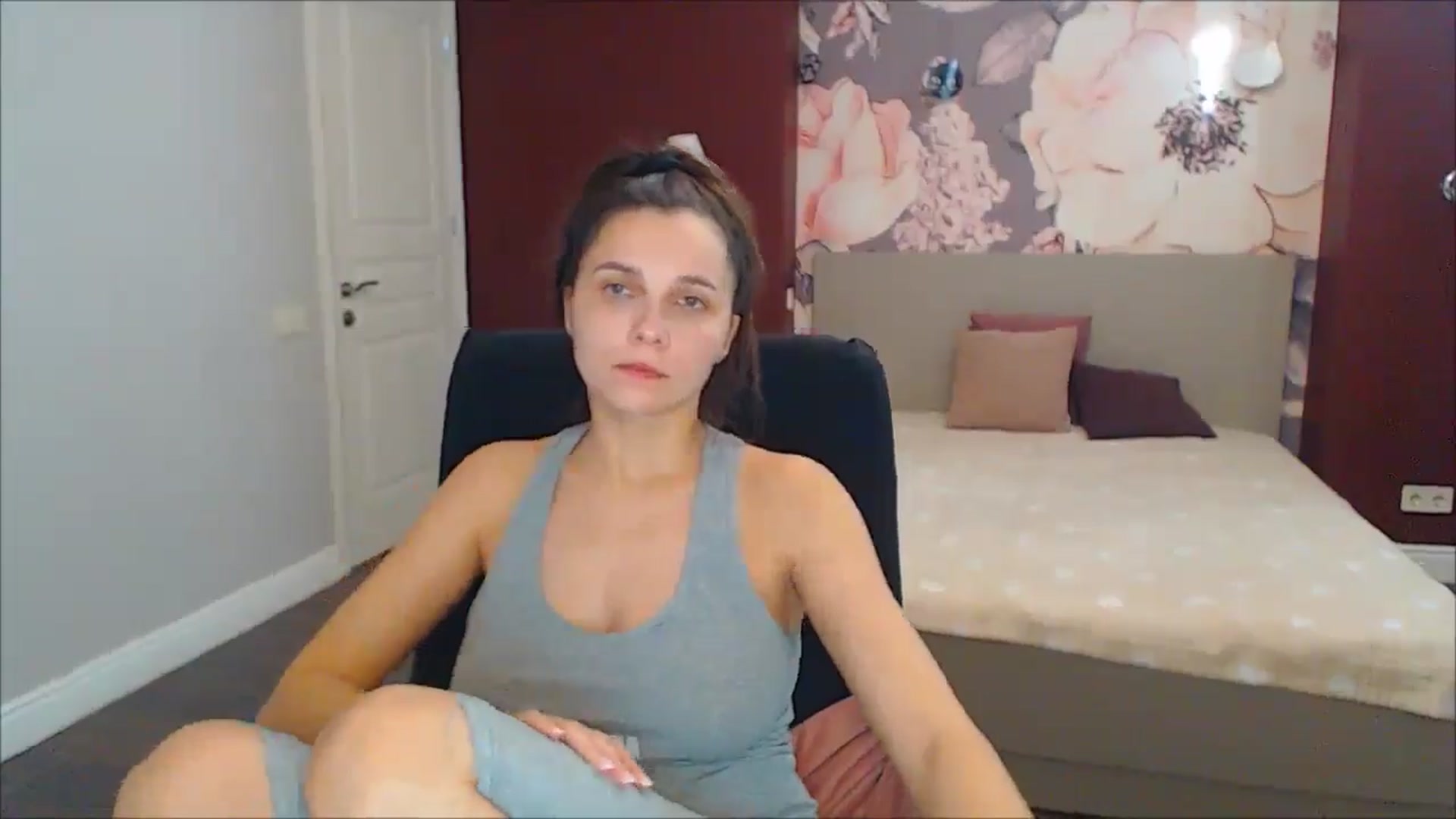 Gallery image thumbnail from Karina_Mils's myfreecams stream on, 01/13/2025, 12:03 image 9 of 20