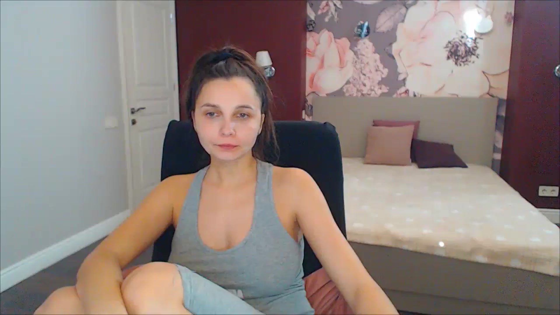 Gallery image thumbnail from Karina_Mils's myfreecams stream on, 01/13/2025, 12:03 image 7 of 20