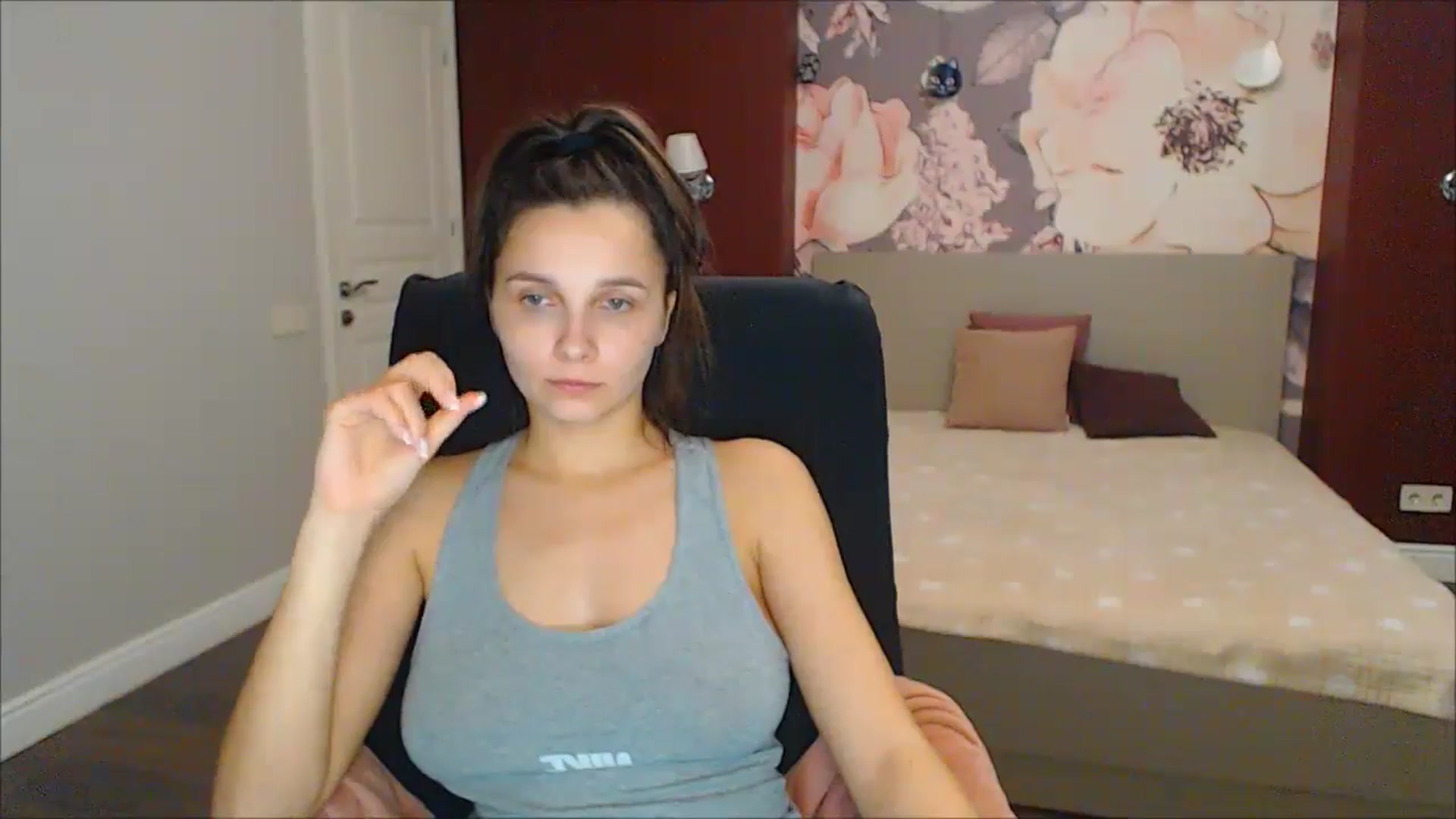 Gallery image thumbnail from Karina_Mils's myfreecams stream on, 01/13/2025, 12:03 image 20 of 20