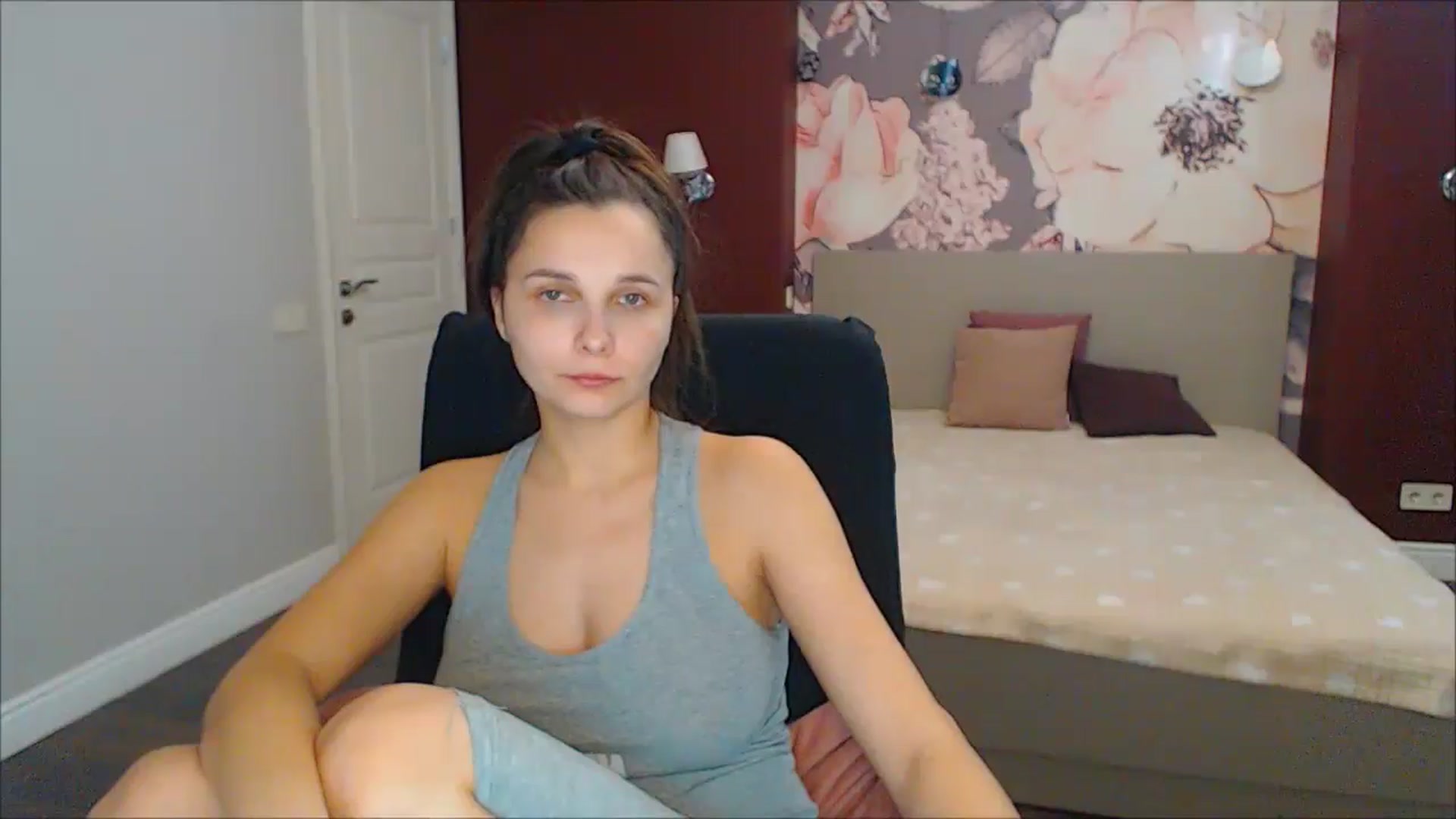 Gallery image thumbnail from Karina_Mils's myfreecams stream on, 01/13/2025, 12:03 image 8 of 20