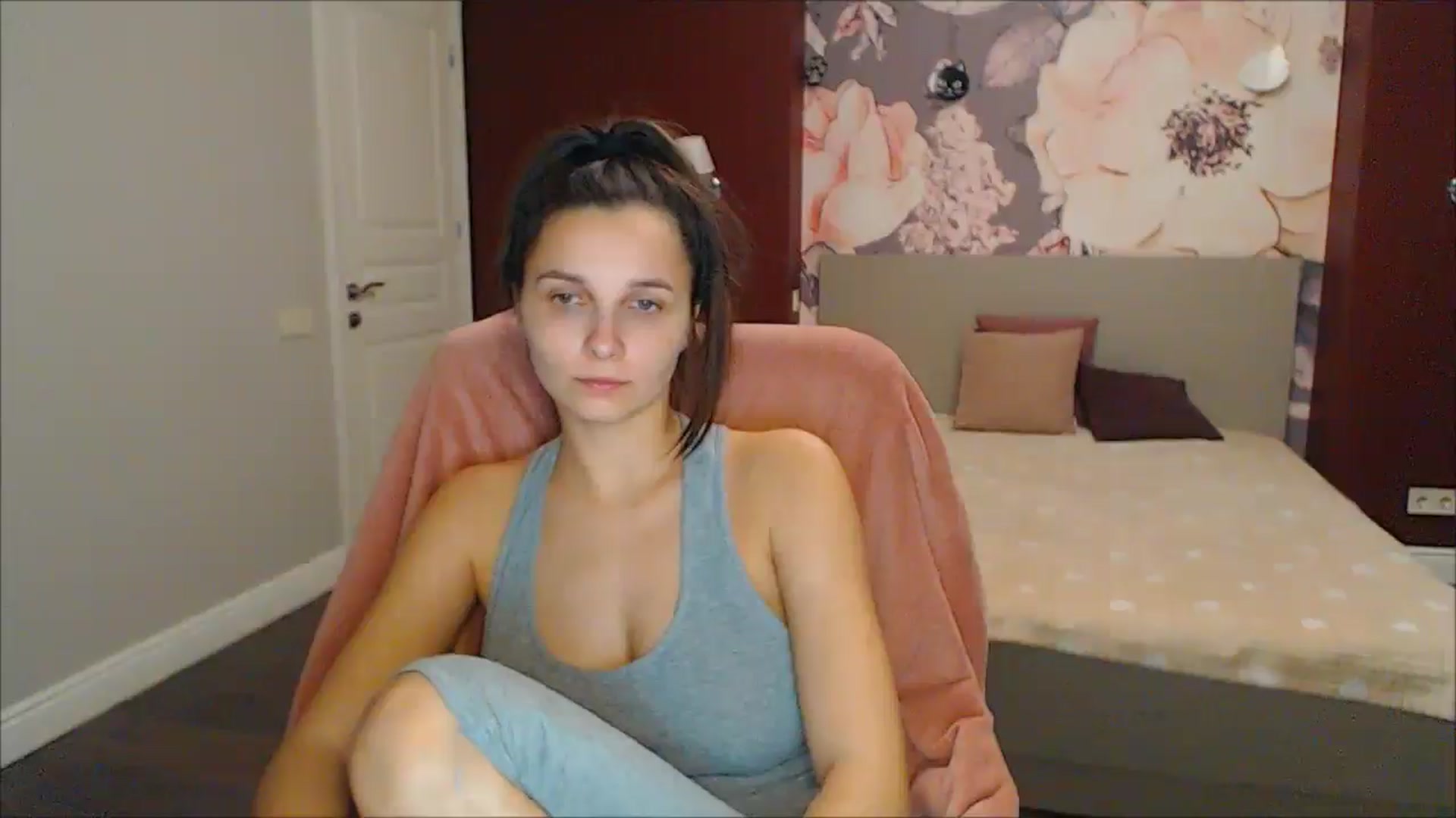 Gallery image thumbnail from Karina_Mils's myfreecams stream on, 01/13/2025, 13:47 image 2 of 20