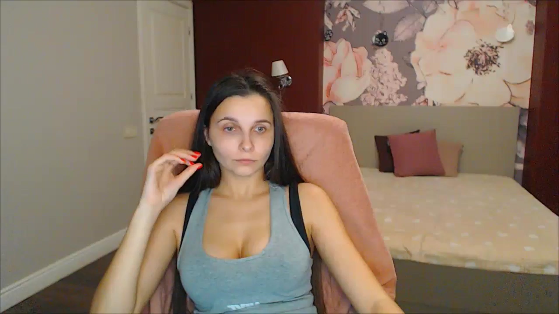 Gallery image thumbnail from Karina_Mils's myfreecams stream on, 01/25/2025, 18:55 image 17 of 20