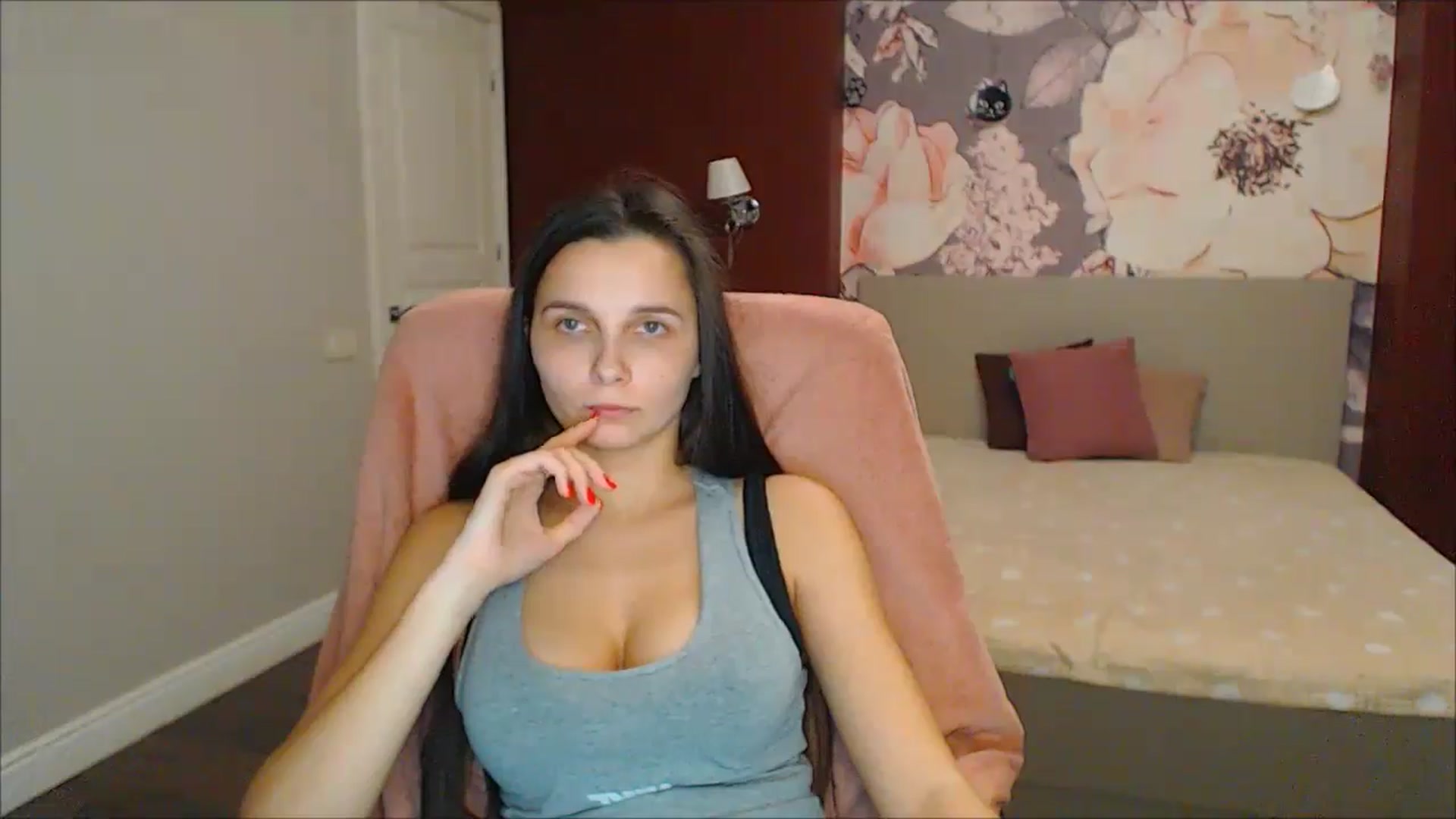Gallery image thumbnail from Karina_Mils's myfreecams stream on, 01/25/2025, 18:55 image 10 of 20