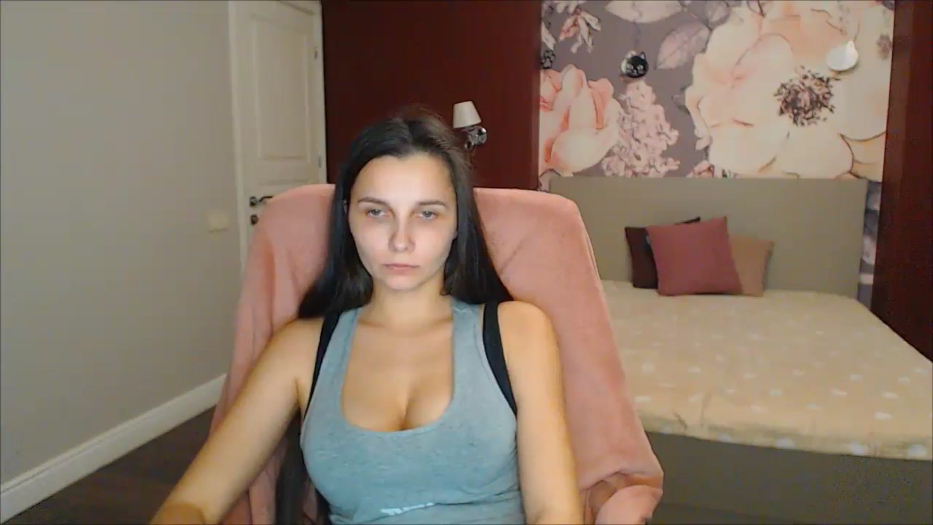 Gallery image thumbnail from Karina_Mils's myfreecams stream on, 01/25/2025, 18:55 image 6 of 20