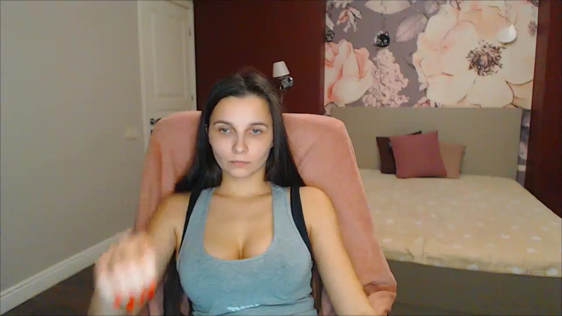 Gallery image thumbnail from Karina_Mils's myfreecams stream on, 01/25/2025, 18:55 image 12 of 20