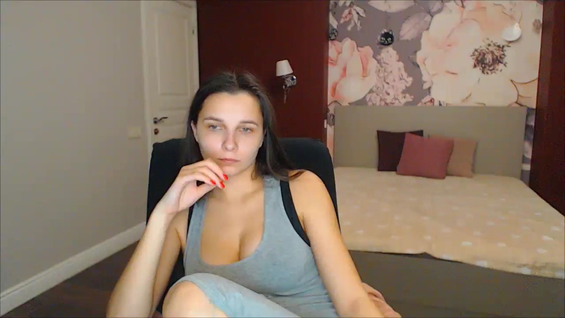 Gallery image thumbnail from Karina_Mils's myfreecams stream on, 01/26/2025, 16:30 image 5 of 20