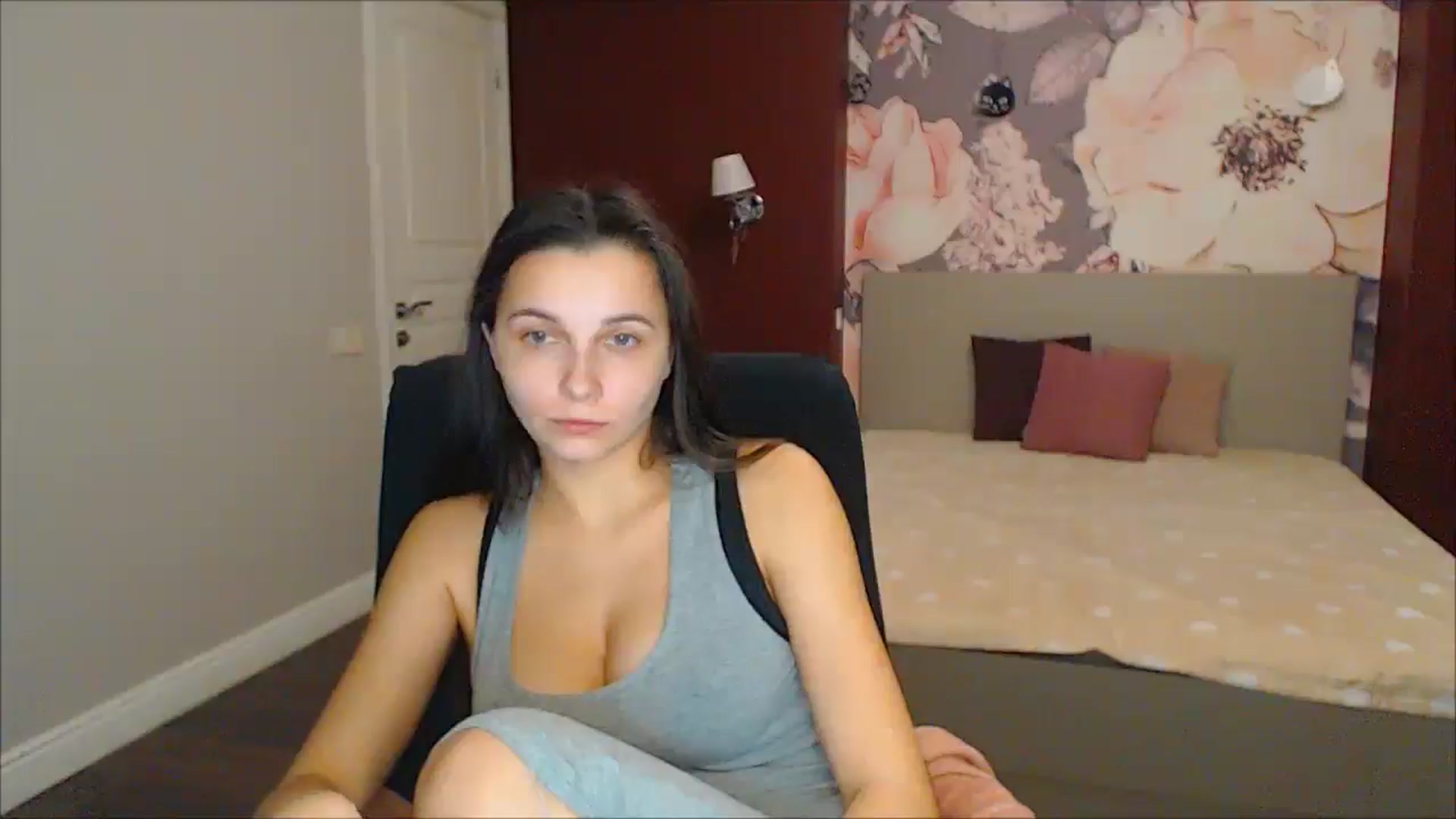 Gallery image thumbnail from Karina_Mils's myfreecams stream on, 01/26/2025, 16:30 image 10 of 20