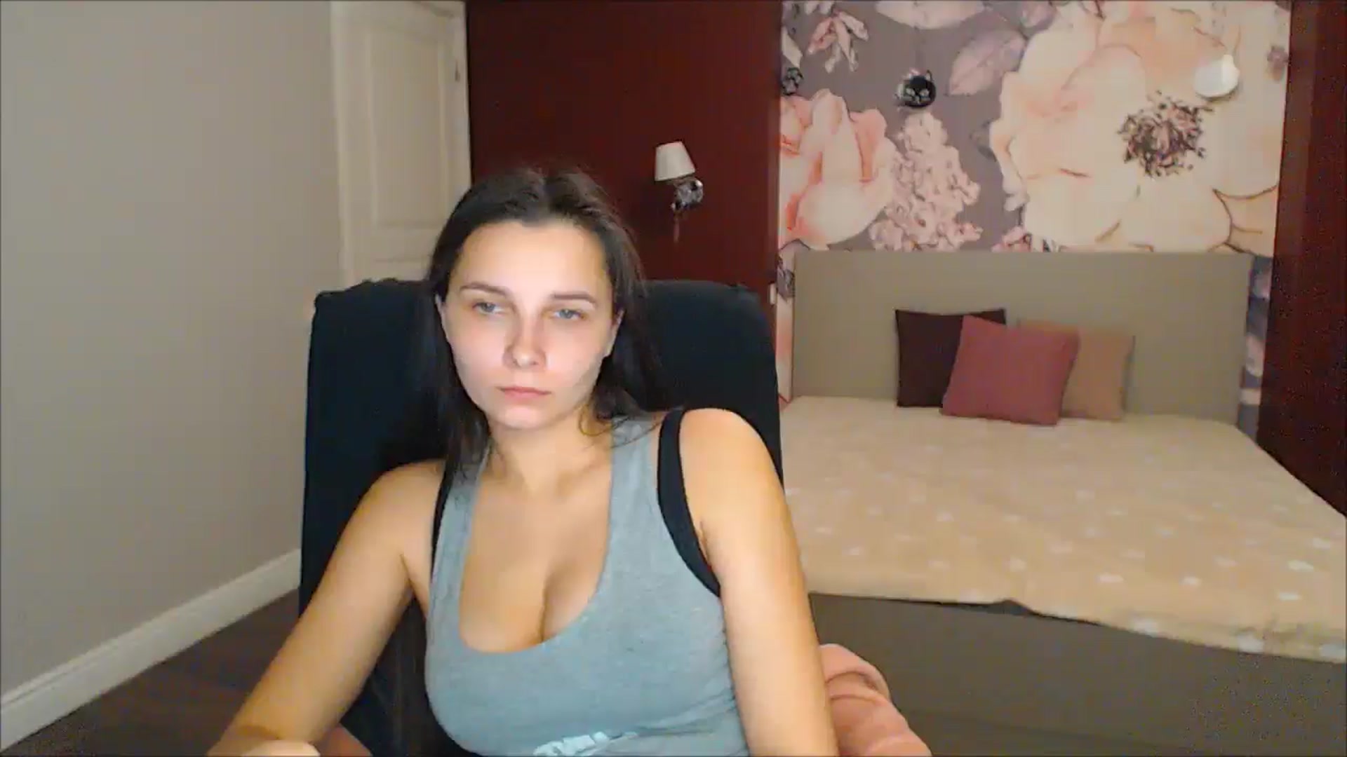 Gallery image thumbnail from Karina_Mils's myfreecams stream on, 01/26/2025, 16:30 image 19 of 20