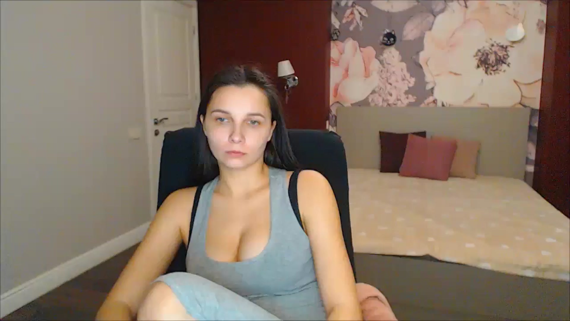 Gallery image thumbnail from Karina_Mils's myfreecams stream on, 01/26/2025, 17:09 image 2 of 20