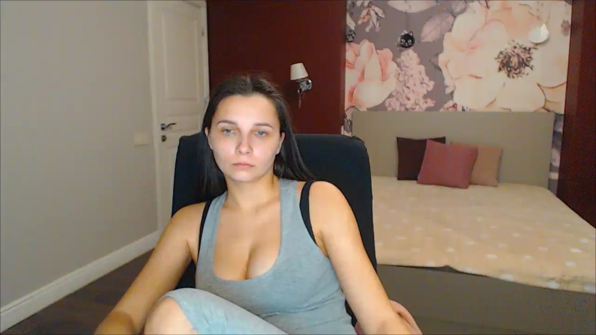 Gallery image thumbnail from Karina_Mils's myfreecams stream on, 01/26/2025, 17:09 image 8 of 20