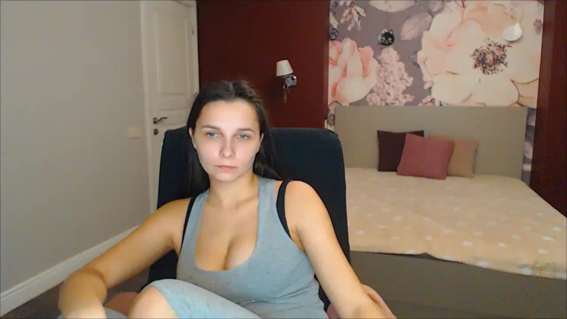 Gallery image thumbnail from Karina_Mils's myfreecams stream on, 01/26/2025, 17:09 image 19 of 20