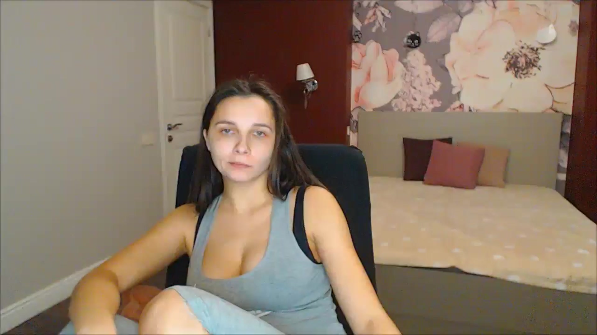 Gallery image thumbnail from Karina_Mils's myfreecams stream on, 01/26/2025, 17:52 image 20 of 20