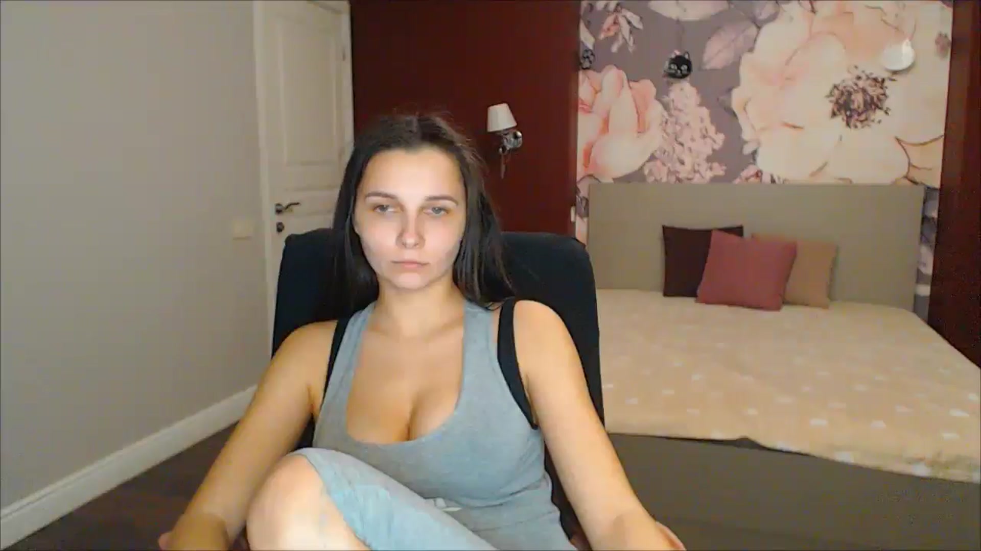 Gallery image thumbnail from Karina_Mils's myfreecams stream on, 01/26/2025, 17:52 image 3 of 20
