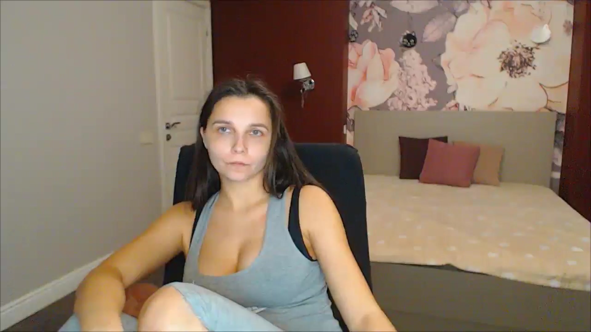 Gallery image thumbnail from Karina_Mils's myfreecams stream on, 01/26/2025, 17:52 image 19 of 20