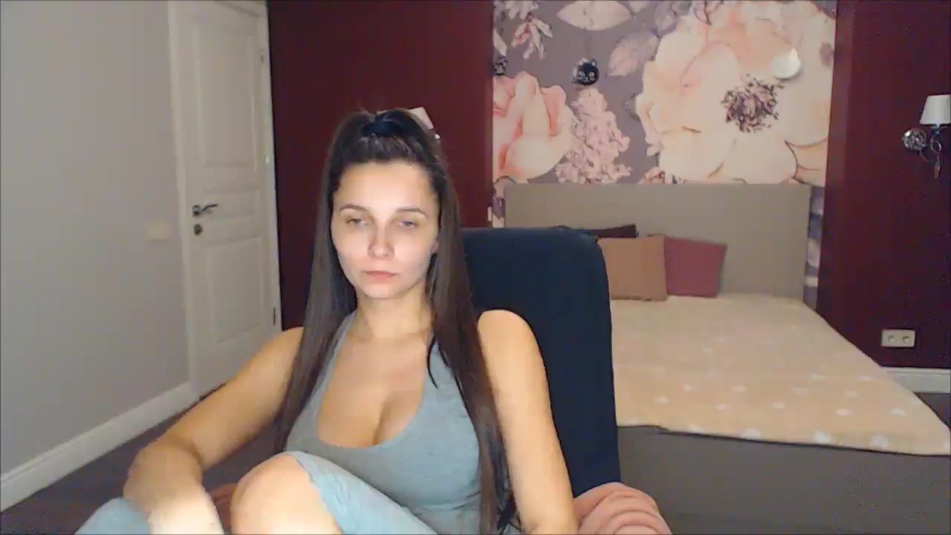 Gallery image thumbnail from Karina_Mils's myfreecams stream on, 02/01/2025, 15:31 image 4 of 20