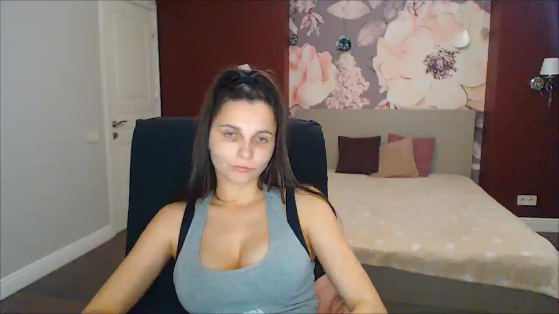 Gallery image thumbnail from Karina_Mils's myfreecams stream on, 02/03/2025, 12:56 image 4 of 20