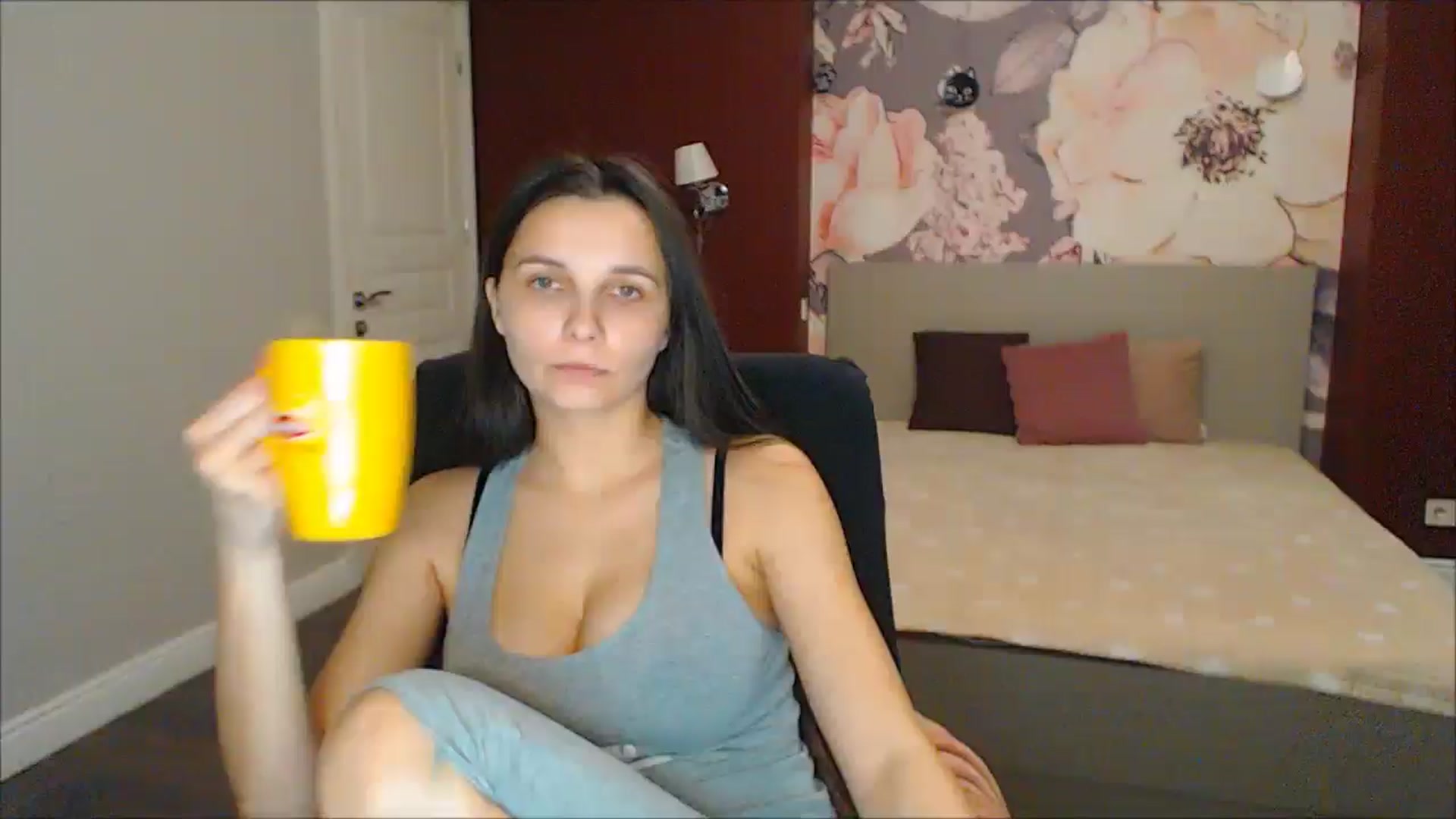 Gallery image thumbnail from Karina_Mils's myfreecams stream on, 02/08/2025, 15:57 image 20 of 20