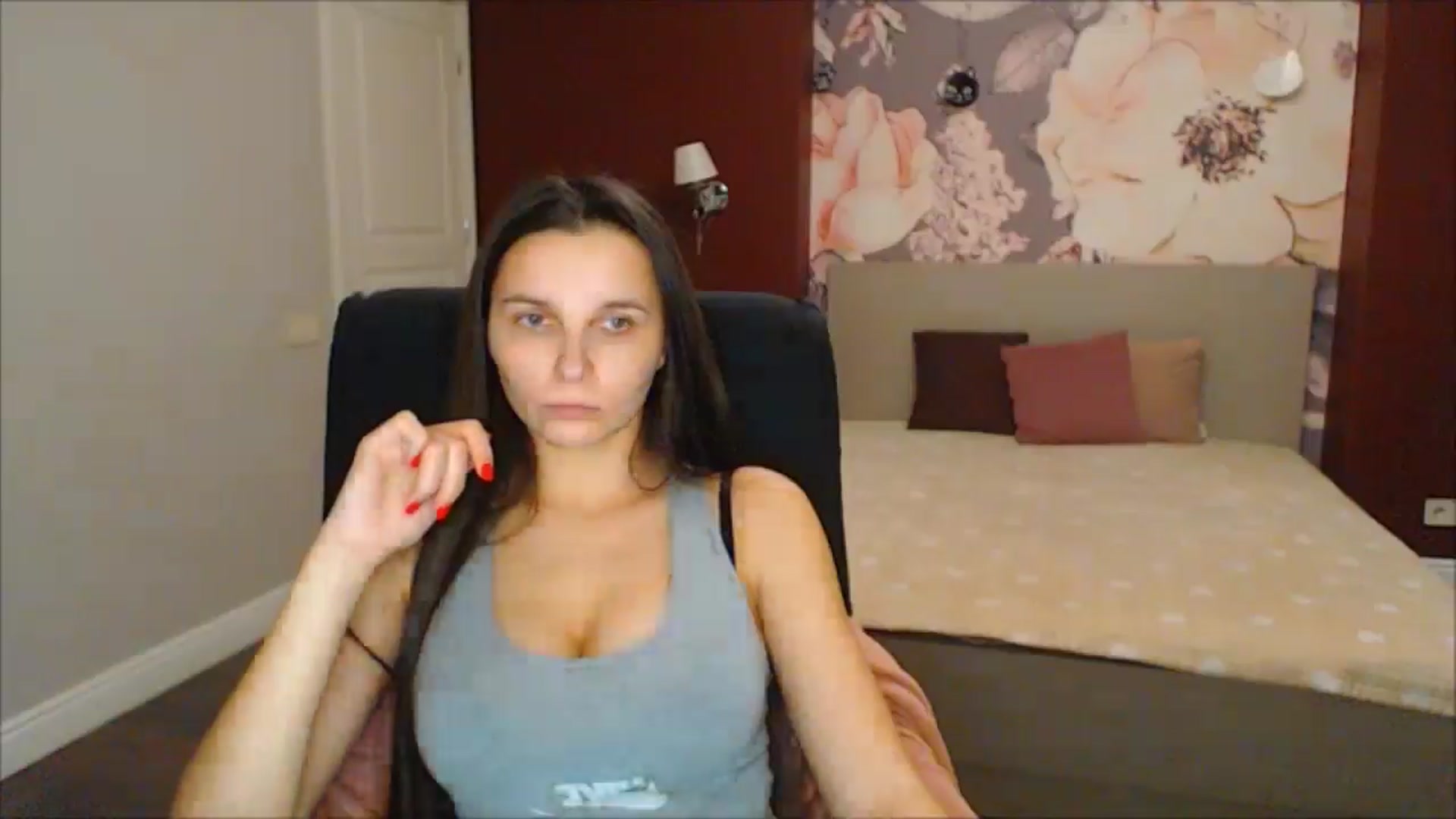 Gallery image thumbnail from Karina_Mils's myfreecams stream on, 02/08/2025, 15:57 image 6 of 20