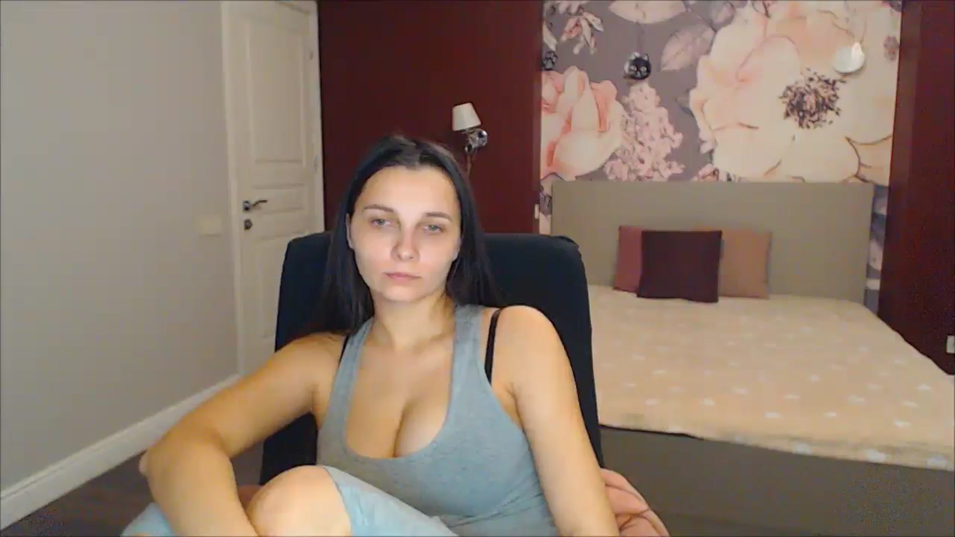 Gallery image thumbnail from Karina_Mils's myfreecams stream on, 02/09/2025, 15:16 image 8 of 20