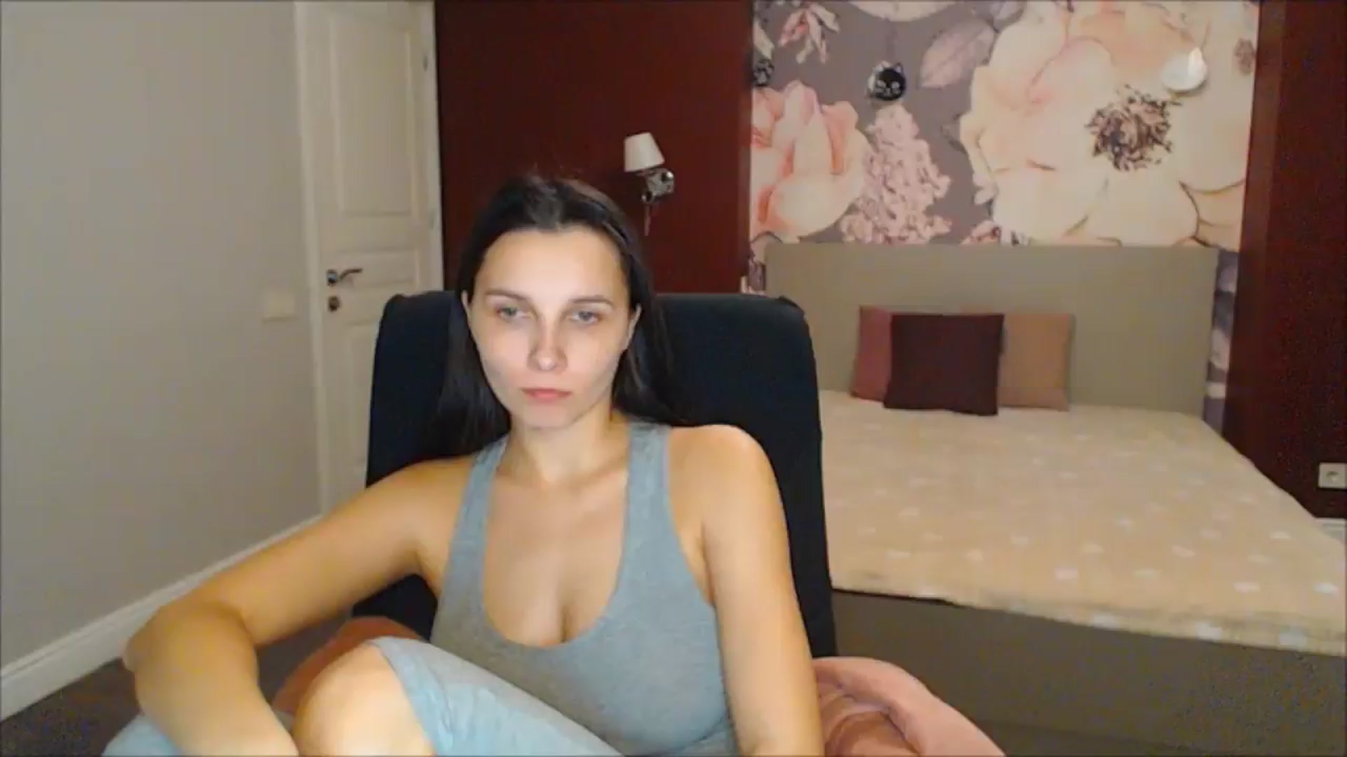 Gallery image thumbnail from Karina_Mils's myfreecams stream on, 02/09/2025, 16:29 image 1 of 20